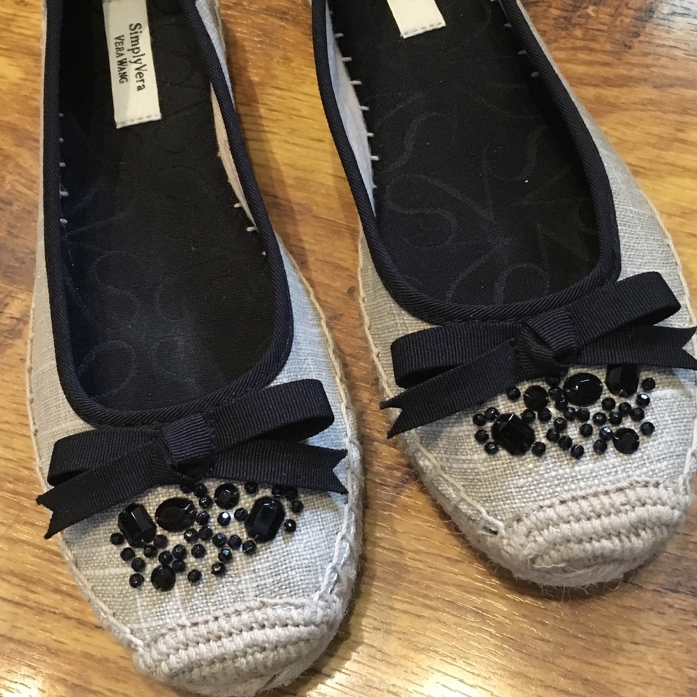 Vera Wang sparkle flats rhinestones - Picture 3 of 5